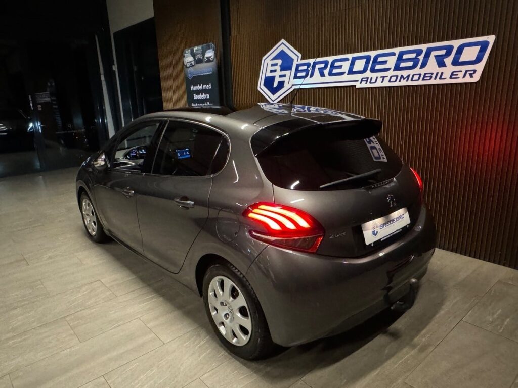 Peugeot 208 BlueHDi 100 Allure Sky