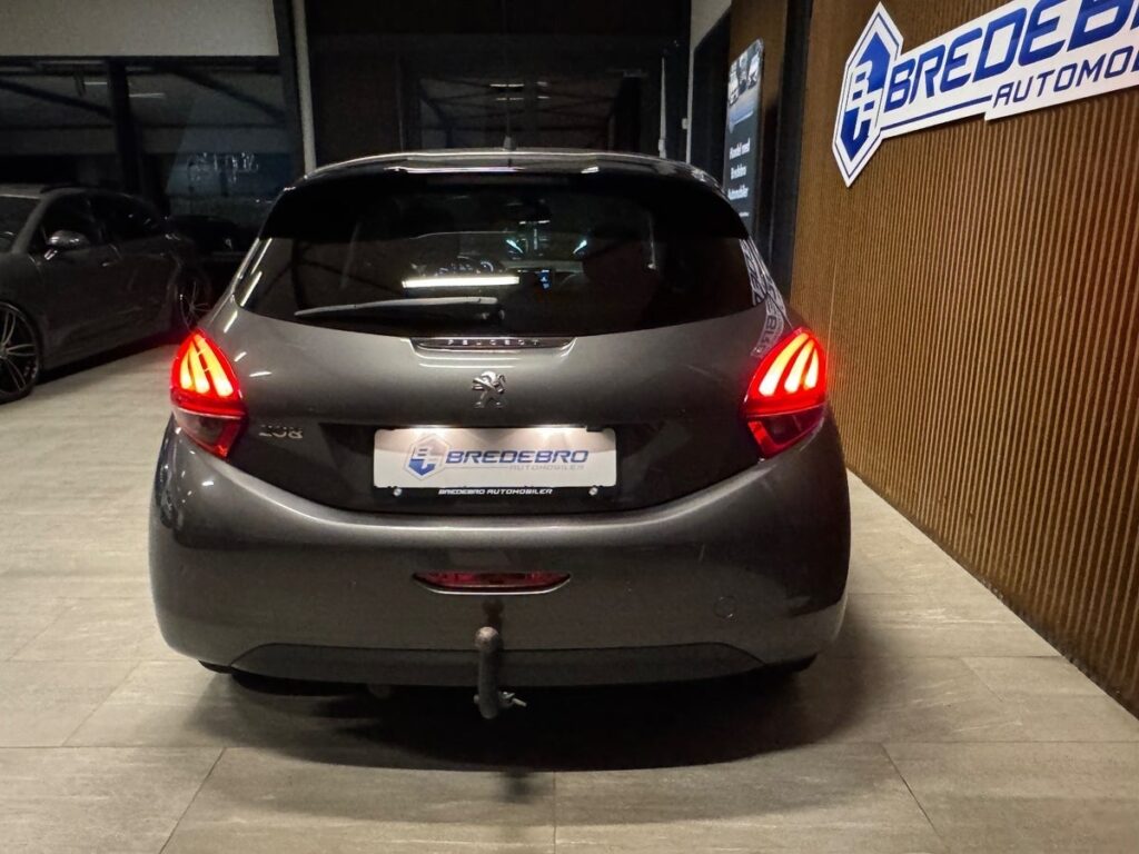 Peugeot 208 BlueHDi 100 Allure Sky