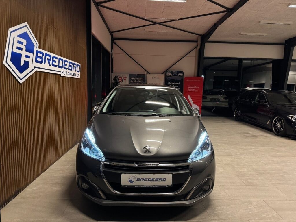 Peugeot 208 BlueHDi 100 Allure Sky