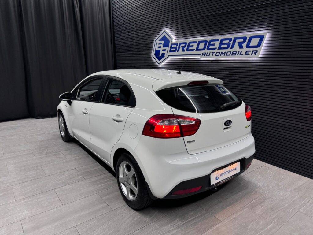 Kia Rio CVVT Active