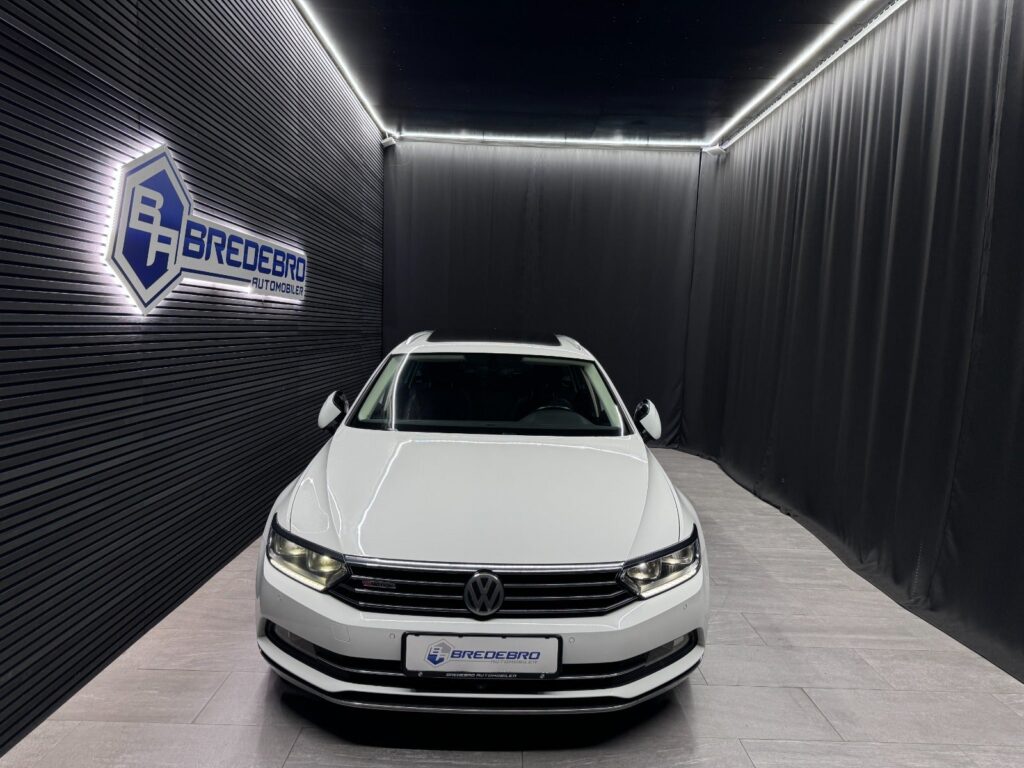 VW Passat TDi 240 Highline Variant DSG 4Motion