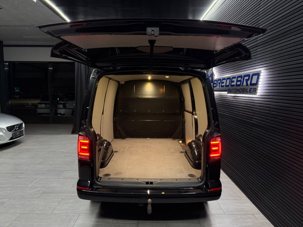 VW Transporter TDi 150 Kassevogn DSG kort